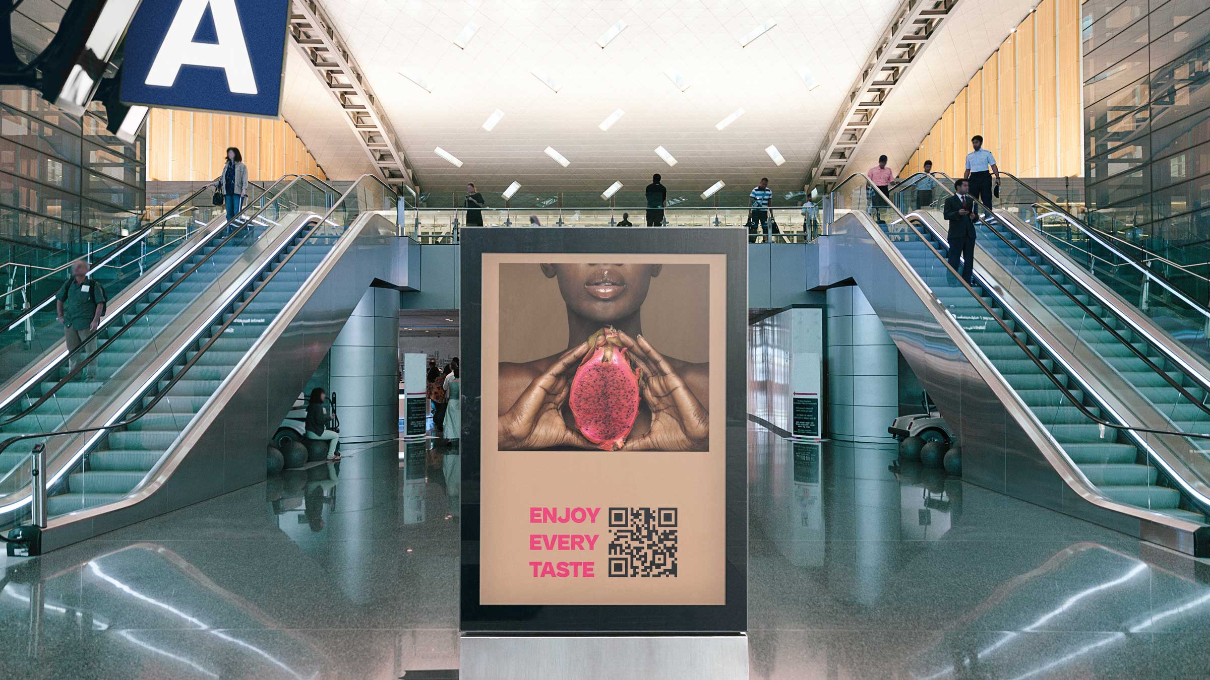 e23 visual motion ads visual marketing billboard display airport ahmed maria rome2